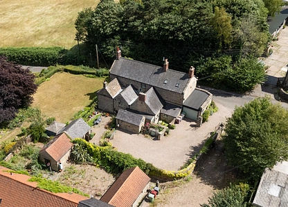 7 bedroom house for sale - Handley Lane, Clay Cross, Chesterfield, S45 - view 2