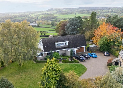 4 bedroom house for sale - Handley Lane, Handley, Clay Cross, Chesterfield, S45 - view 2