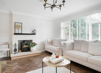 4 bedroom house for sale - Deerlands Road, Wingerworth, Chesterfield, Derbyshire, S42 - view 2