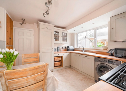 3 bedroom house for sale - Malthouse Lane, Ashover, Chesterfield, S45 - view 2