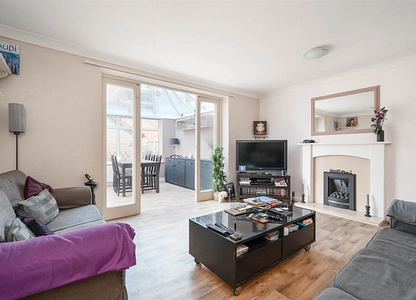3 bedroom house for sale - Stanton Moor View, Matlock, Derbyshire, DE4 - view 2