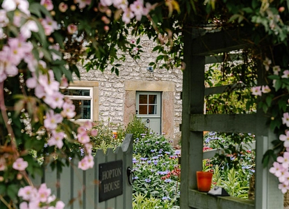 4 bedroom house for sale - Uppertown, Bonsall, Matlock, Derbyshire, DE4 - view 2