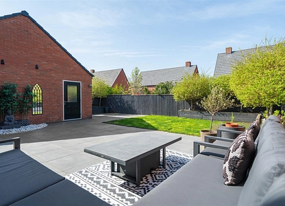 4 bedroom house for sale - Hornbeam Lane, Wingerworth, Chesterfield, S42 - view 2