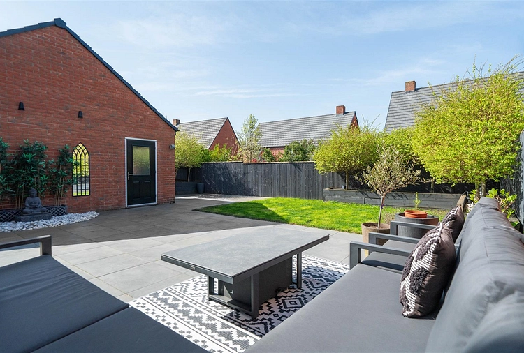 Hornbeam Lane, Wingerworth, Chesterfield, S42 - Dales & Peaks