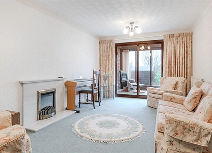 2 bedroom bungalow for sale - Highfield Drive, Matlock, DE4 - view 2