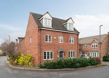 5 bedroom house for sale - Old Pheasant Court, Chesterfield, S40 - the property quarter estate