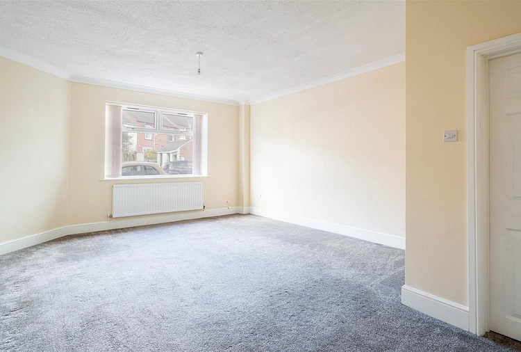 Derby Road, Chesterfield, Derbyshire, S40 - Dales & Peaks