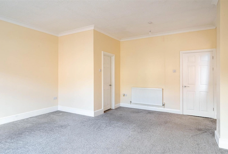 Derby Road, Chesterfield, Derbyshire, S40 - Dales & Peaks
