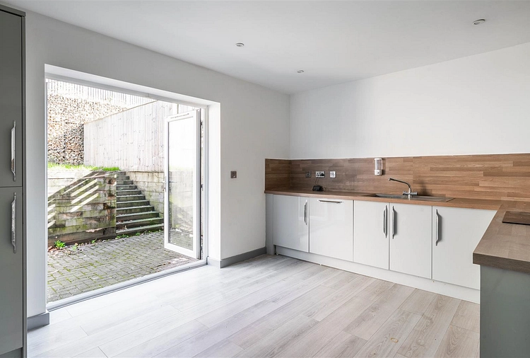 Berrystorth Close, Sheffield, S14 - Dales & Peaks