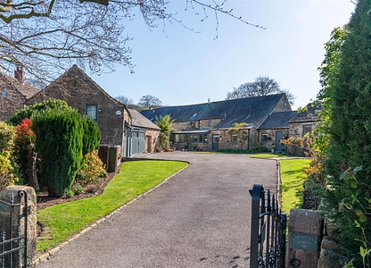 4 bedroom house for sale - Walton Back Lane, Somersall, Chesterfield, Derbyshire, S42 - the property quarter estate