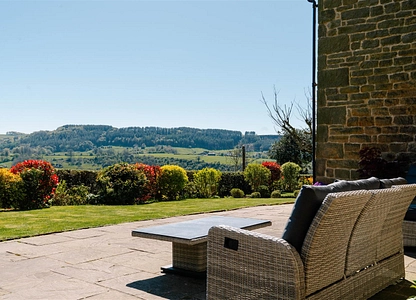 6 bedroom house for sale - Hill Road, Ashover, Chesterfield, S45 - view 2