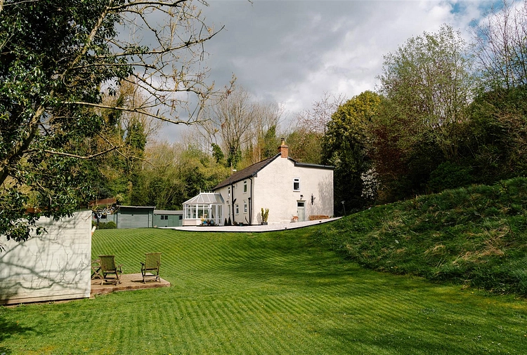 Temperance Hill, Woolley Moor, Alfreton, DE55 - Dales & Peaks