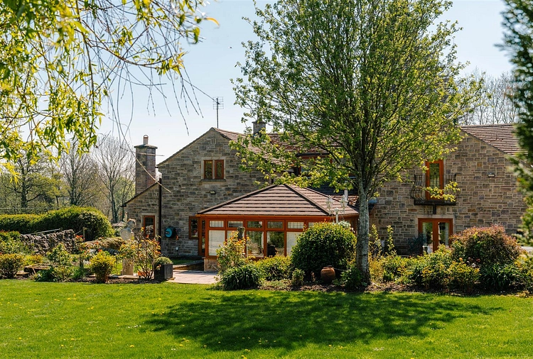 Northedge Lane, Tupton, Chesterfield, Derbyshire, S42 - Dales & Peaks
