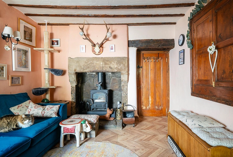 The Nook, Stoney Middleton, Hope Valley, S32 - Dales & Peaks