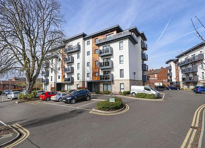 2 bedroom flat to rent - Bradbury Hall, Bradbury Place, Chesterfield, Chesterfield, S40 - the property quarter estate