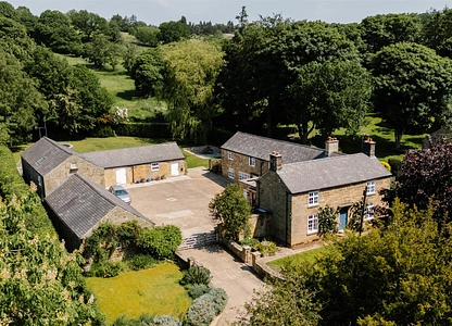 6 bedroom house for sale - Vernon Lane, Kelstedge, Ashover, Chesterfield, Derbyshire, S45 - view 2