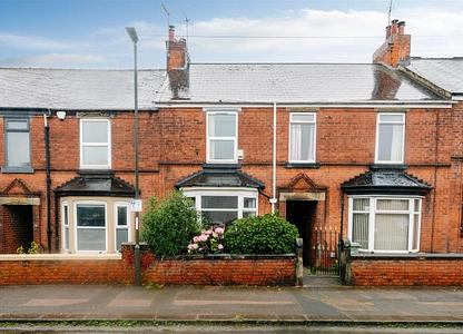 2 bedroom house for sale - Wharf Lane, Chesterfield, S41 - the property quarter estate