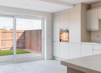 3 bedroom house for sale - Factory Street, Brampton, Chesterfield, S40 - view 2