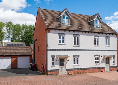 4 bedroom house to rent - Burton Street, Wingerworth, Chesterfield, S42 - the property quarter estate