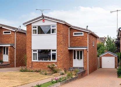 4 bedroom house for sale - Bowland Drive, Walton, Chesterfield, S42 - the property quarter estate