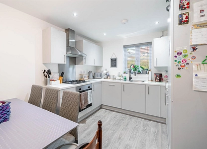 4 bedroom house for sale - Perceval Street, Wingerworth, Chesterfield, S42 - view 2