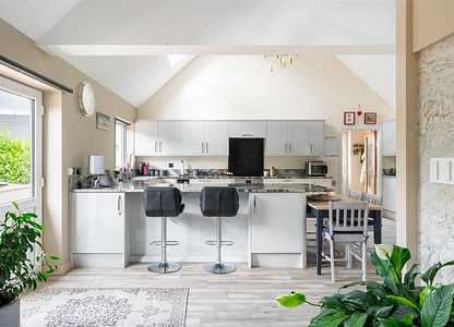 2 bedroom bungalow for sale - New Road, Middleton, Middleton Matlock, DE4 - view 2