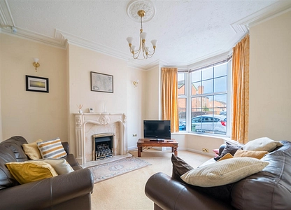 2 bedroom house to rent - Old Road, Brampton, Brampton, Chesterfield, Derbyshire, S40 - view 2