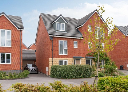 4 bedroom house for sale - Walmsley Close, Clay Cross, Chesterfield, S45 - the property quarter estate